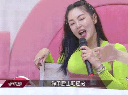 驼背平时自己注意可以改善吗,驼背如何矫正自己的气质