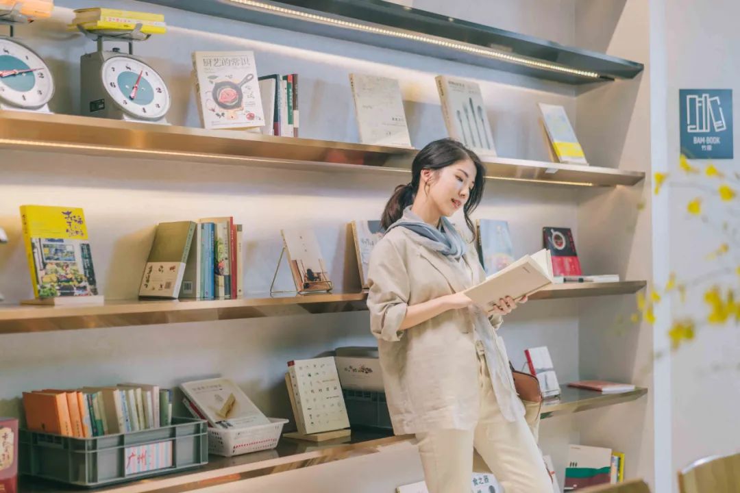 书香浸润心灵阅读感悟,书香酒店的独特氛围