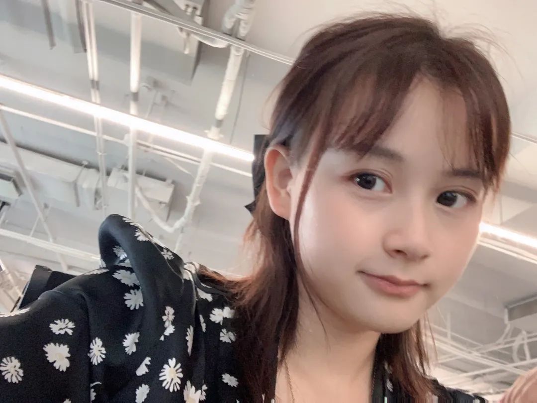 孟佳成团夜后台,孟佳为什么能逆袭成团