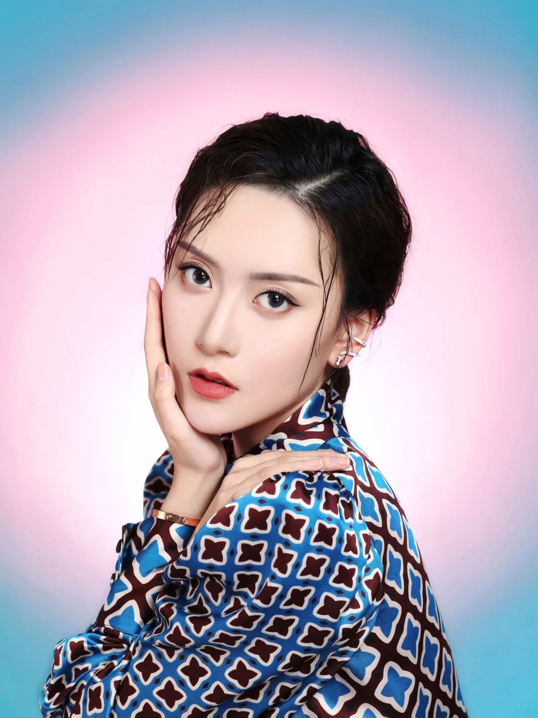 孟佳成团夜后台,孟佳为什么能逆袭成团