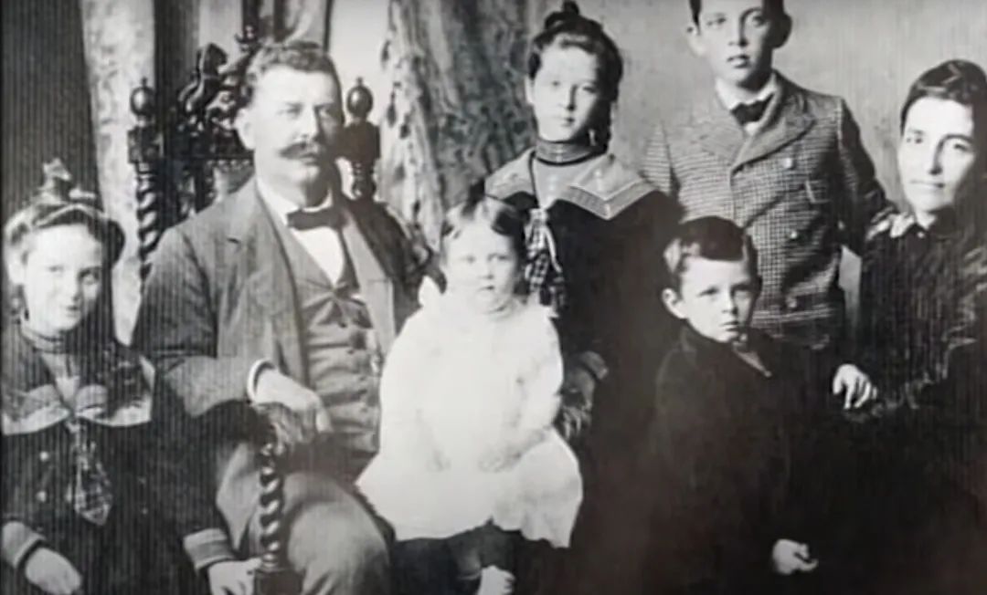 美国最大的地主有多少亩地,美国排名第一的大地主