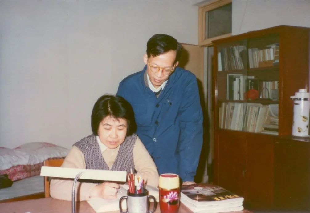 王选为啥离开北大方正,王选1998年10月在北大的演讲视频