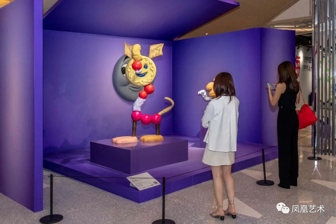 凤凰艺术2017上海,凤凰广场艺术中心