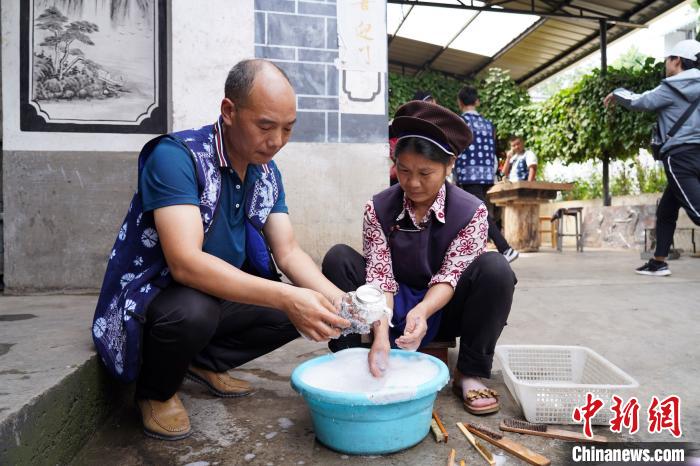 鹤庆银器制作手法,鹤庆手艺