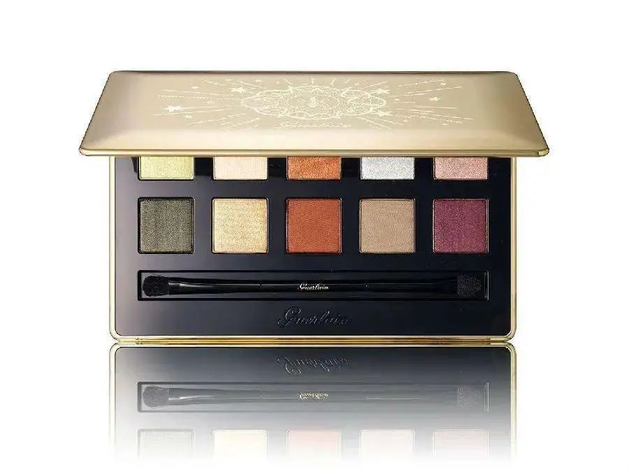 “名媛”连二手*袜丝**都要拼单？她们会喜欢2020圣诞大牌彩妆吗？