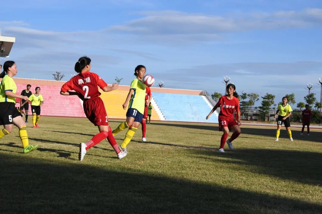 閮戝窞甯傞暱鏉潚灏戝勾瓒崇悆鑱旇禌,寰愬窞甯傞暱鏉潚灏戝勾鏍″洯瓒崇悆鑱旇禌