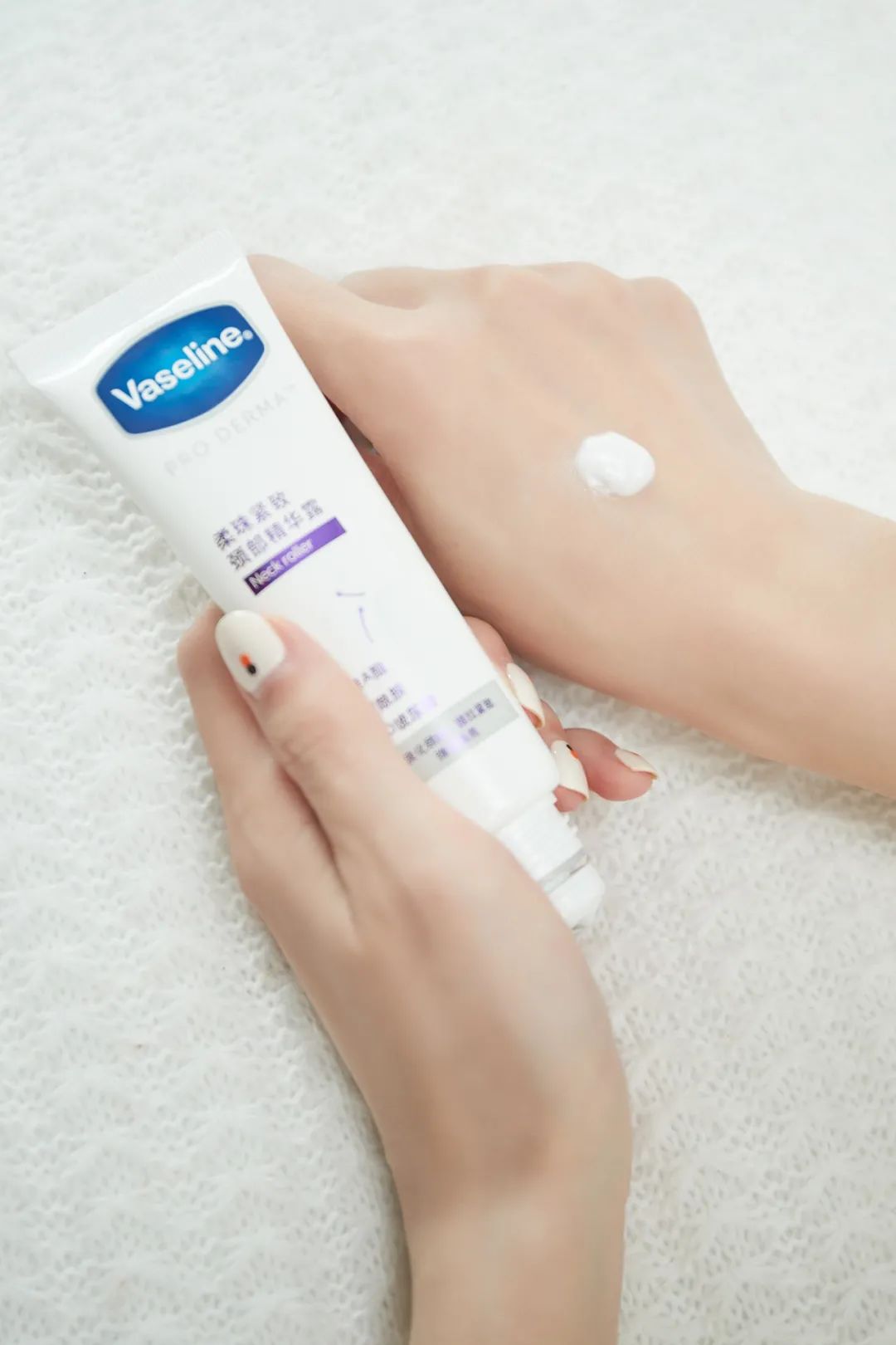 周末突袭|今年流行的V领大毛衣好香好香，看完不被种草算我输