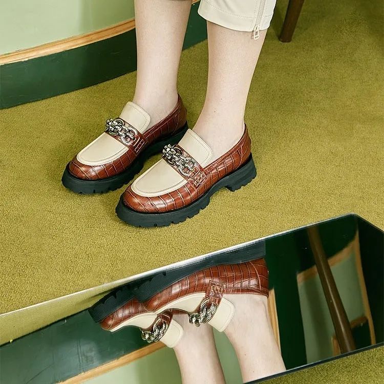 买了很多鞋子,买了那么多鞋子穿不过来