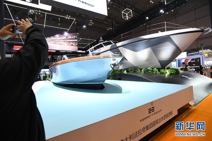 进博会技术装备展区,进博会高端设备