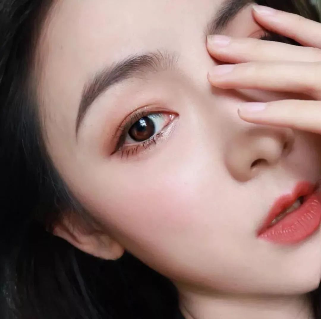 伪素颜女神懒人必备素颜霜,真心不错的一款懒人素颜霜