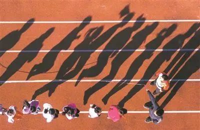 体育培训班一对二训练,现代教育培训机构一节课220元