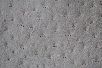 一篇搞懂无纺布墙纸,皮革面料的区别