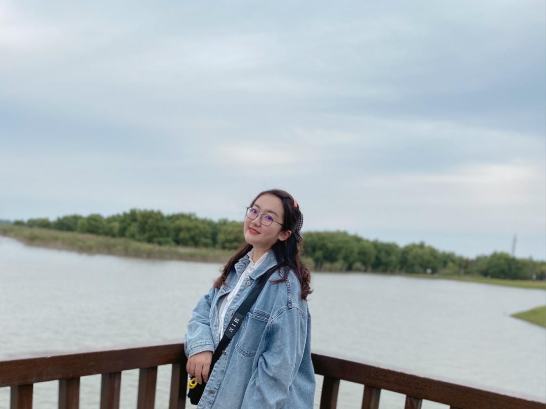 向优秀青年看齐,向优秀的人才们看齐的表现