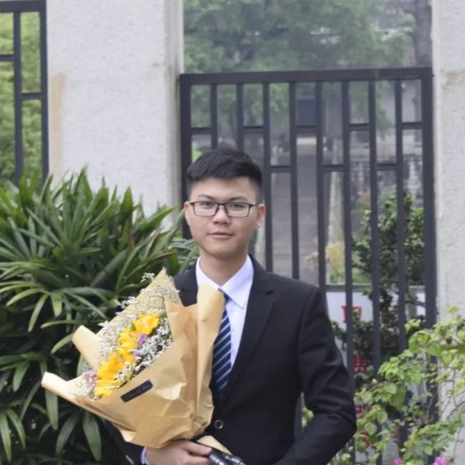 向优秀青年看齐,向优秀的人才们看齐的表现