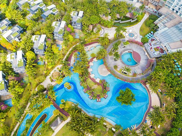 去三亚拍亲子写真照选什么地方,三亚旅拍亲子照爷爷奶奶可以去吗