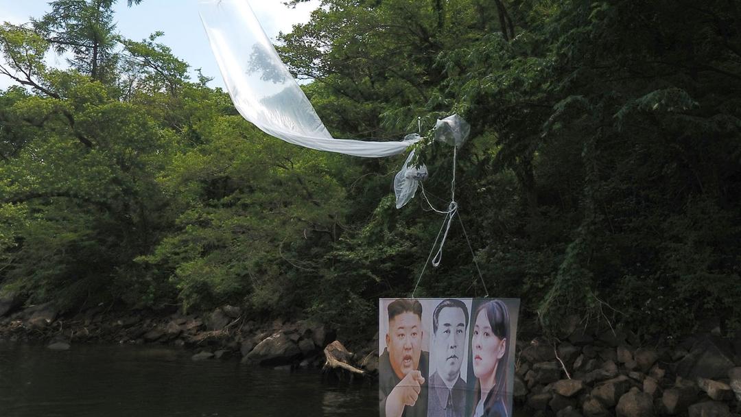 韩国保守团体散布反朝传单被查处,反朝传单事件后韩国应对措施