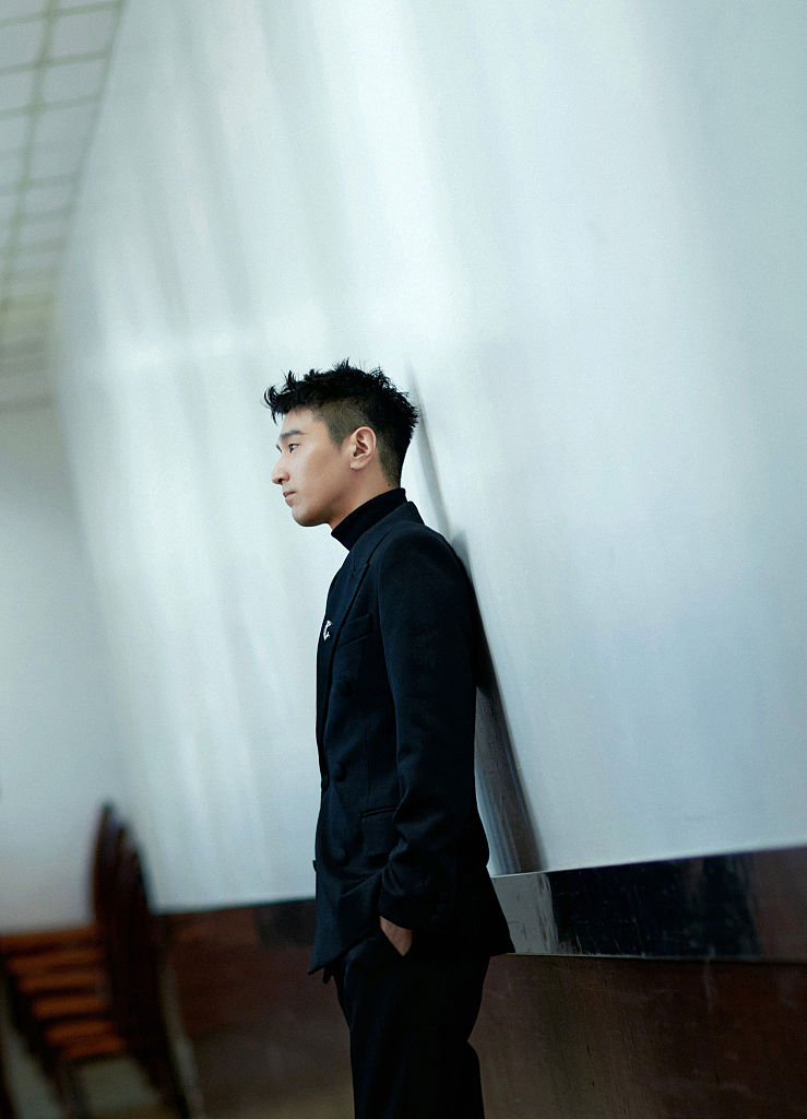 赵又廷时尚大片黑白风尽显帅气,赵又廷写真大片