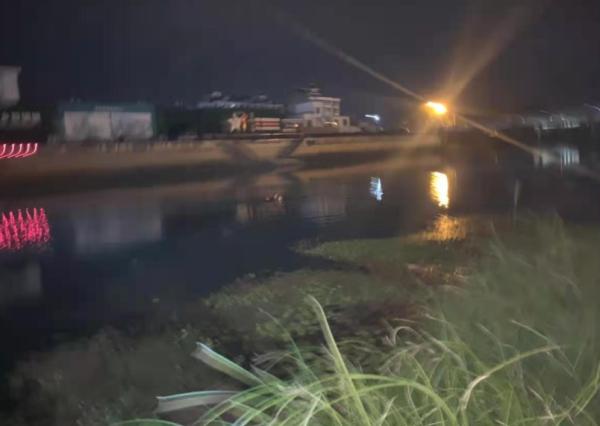 近日浙江杭州一女子接到男友电话,杭州女子深夜接到可怕信息