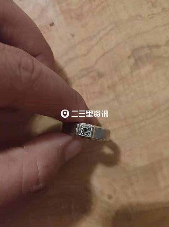 我在荟萃楼买的钻戒如果黄了咋办,荟萃楼18k钻戒可以以旧换新吗