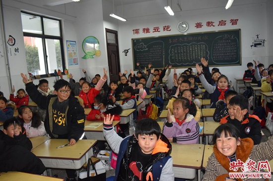 登封市北区小学:冬至课程初体验博雅文化润少年