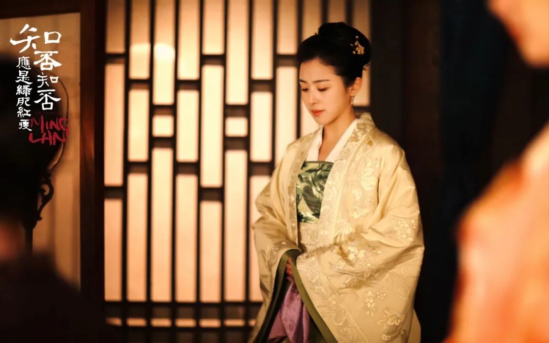 从顶流主持到无人问津,从顶流跌落到低谷