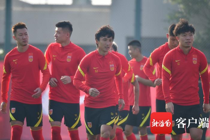 中国男足海口集训费用多少,中国男足国家队集训视频