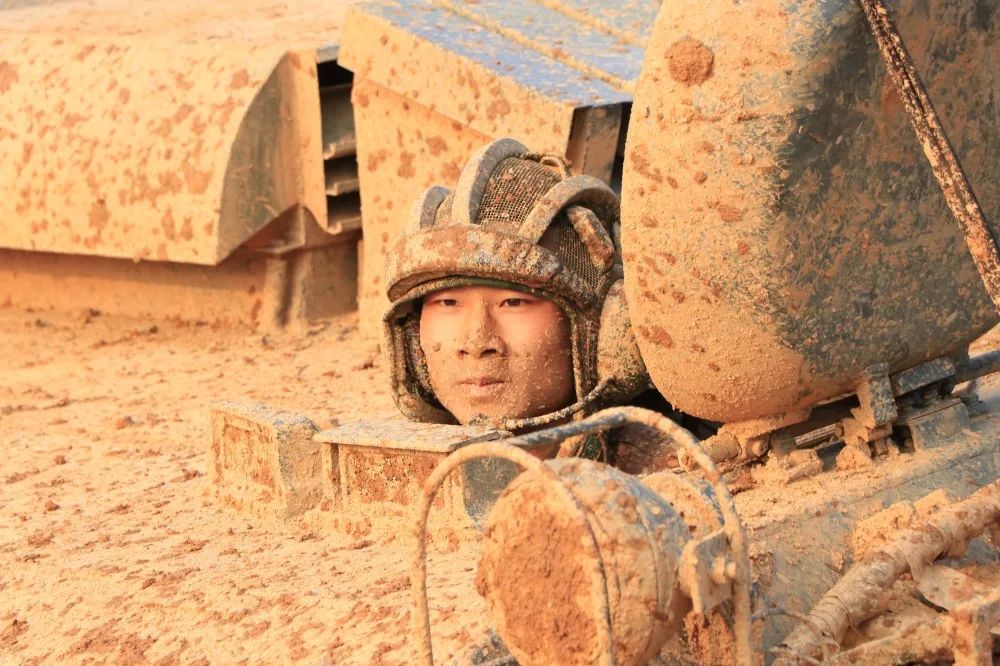 70年代部队生活视频,中俄边境部队真实生活