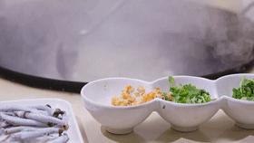 最简单的食材也能勾起最大的食欲,简单的食材也能让人瞬间很有食欲