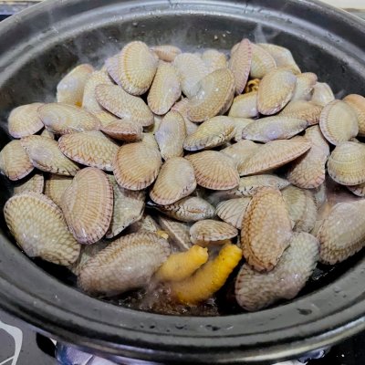 花甲鸡的正宗做法大全集,鲍鱼虾花甲鸡煲汤的正宗做法