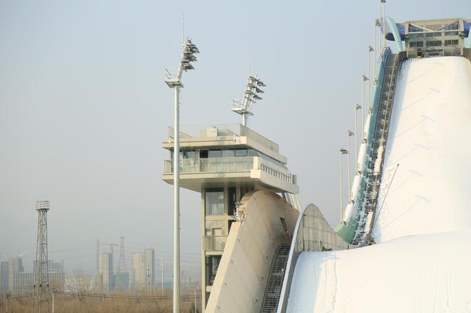 揭秘冬奥场馆体验普利司通冰锐客轮胎