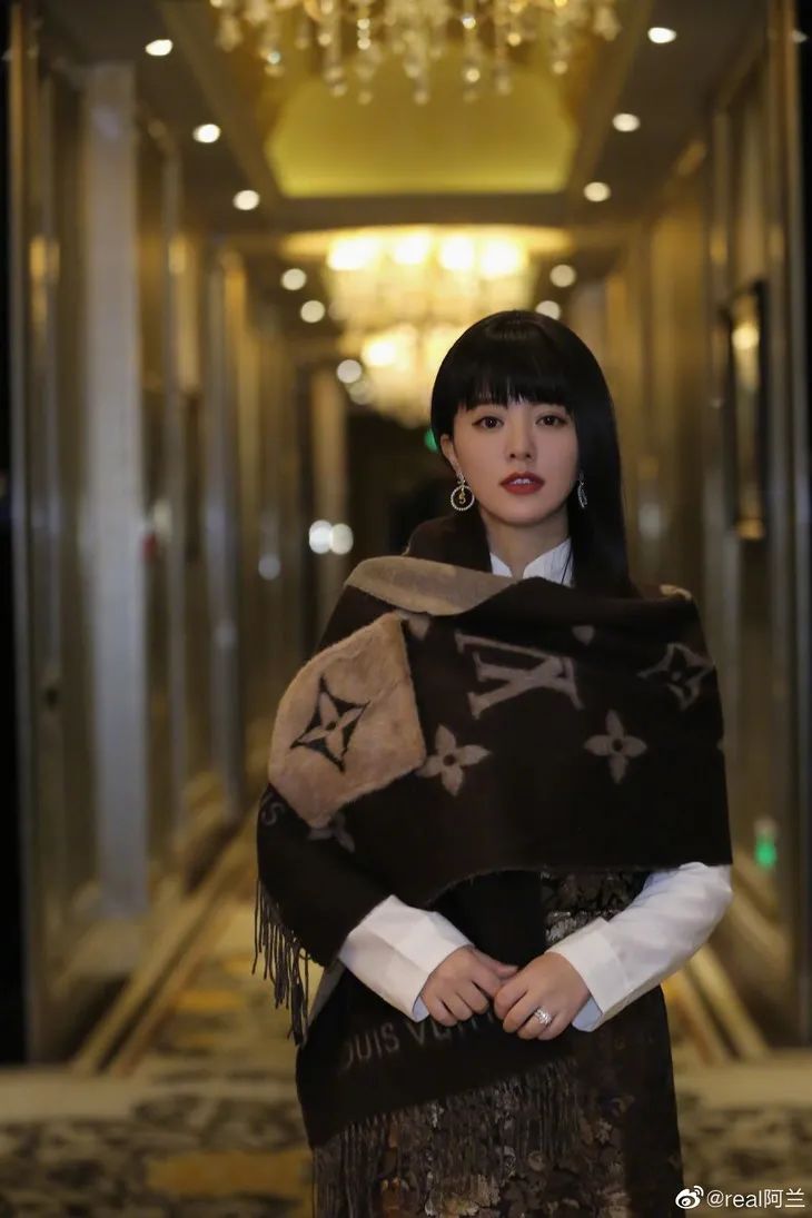 姐姐们的爱好,早已不止爱马仕了