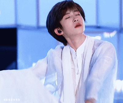 中国爱豆在韩综表演,韩综中突然说中文的中国爱豆