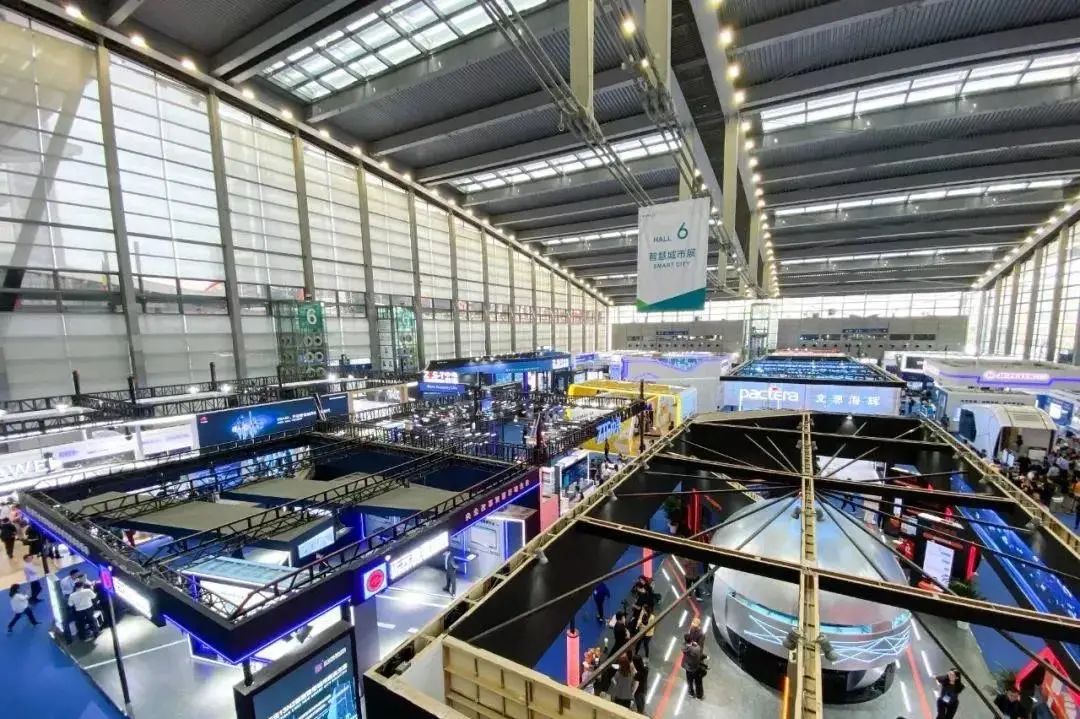 你好，我叫深圳，这是我的简历