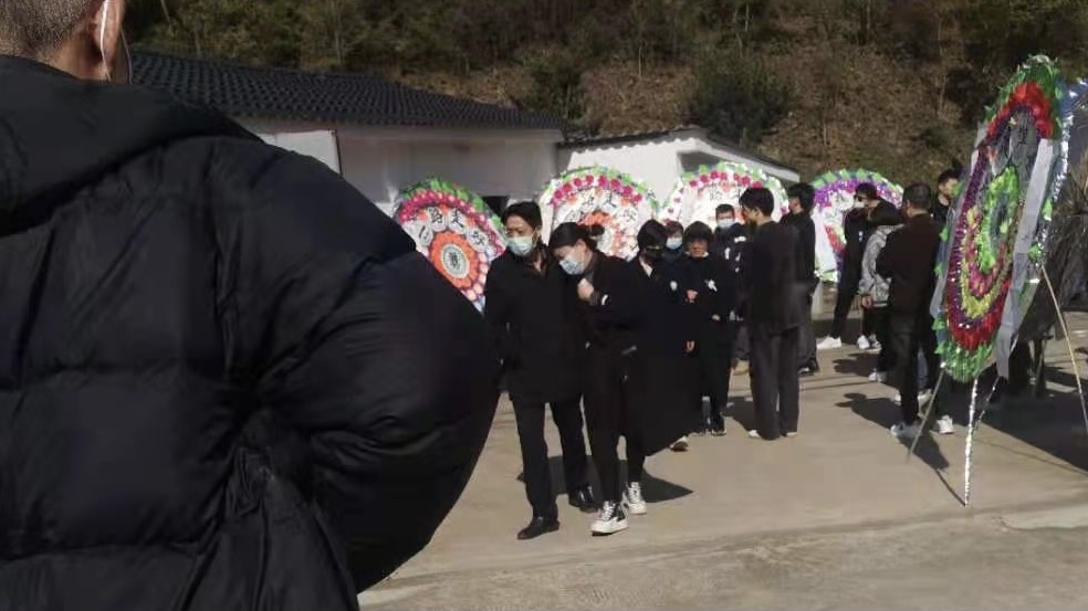 姚策走了!“28年错换的人生”却难画休止符养母许敏死磕:“错换”要一个真相