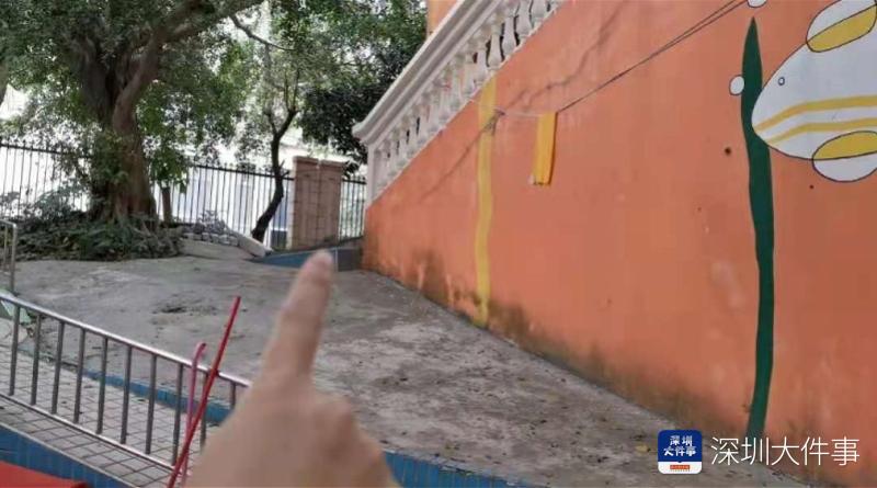 深圳一新小区出行不便准备建便民通道，却涉隔壁小区红线用地