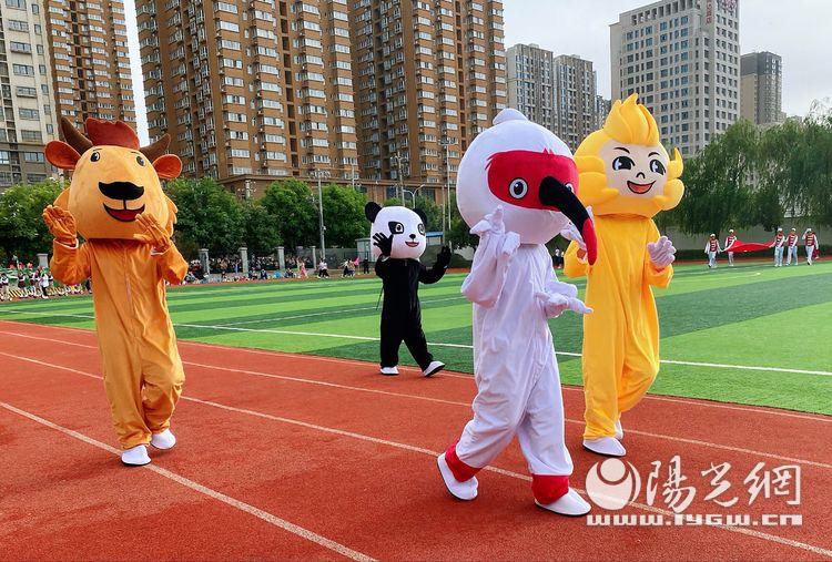 浐灞第二十小2024运动会开幕式,浐灞18小学运动会开幕式
