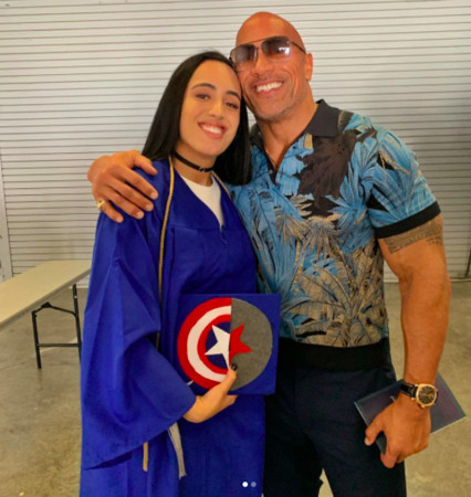 巨石强森一行人来到花果山,凯文哈特巨石强森狮子王