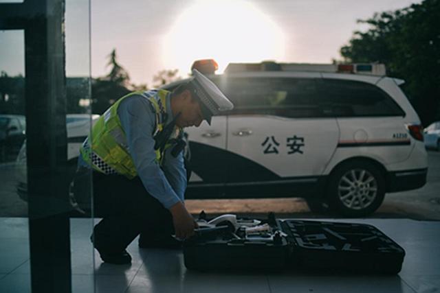 高速交警辅警的一天,高速交警上班的一天