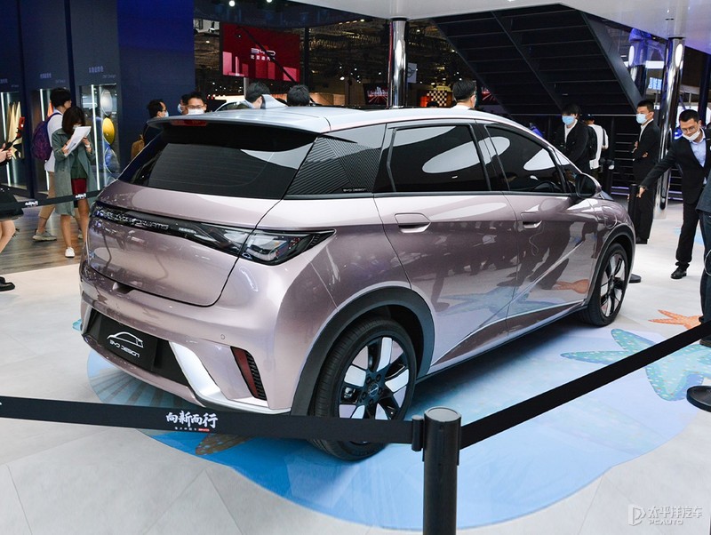 新款比亚迪电动轿车十几万,比亚迪电动小车