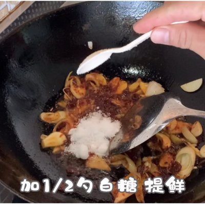 葱烧带鱼最正宗做法,一勺葱伴侣