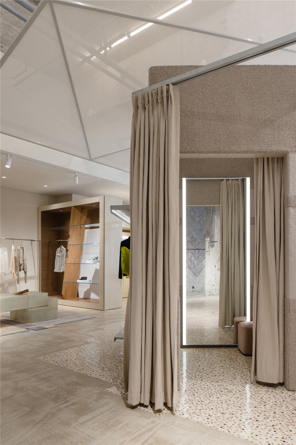 looknow成都旗舰店,looknow新天地旗舰店探班图集