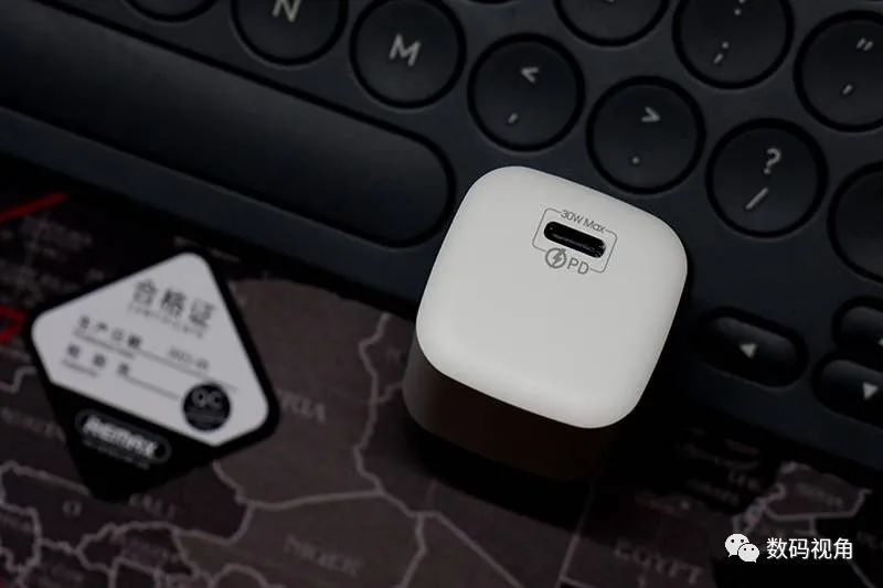 氮化镓快充头多口165w,体积小氮化镓充电头