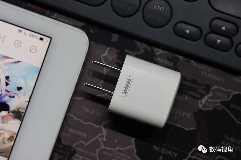 氮化镓快充头多口165w,体积小氮化镓充电头