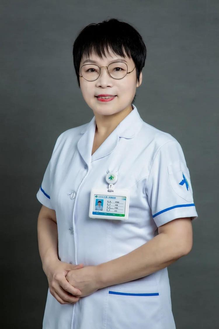 辛霞简历,西安辛彩霞