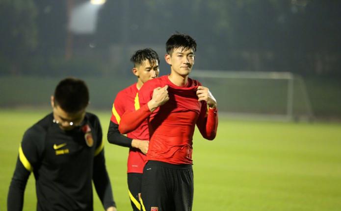 闃垮叞浼ゆ剤鎭㈠璁粌,闃垮叞缂哄腑鍥借冻鍚堢粌