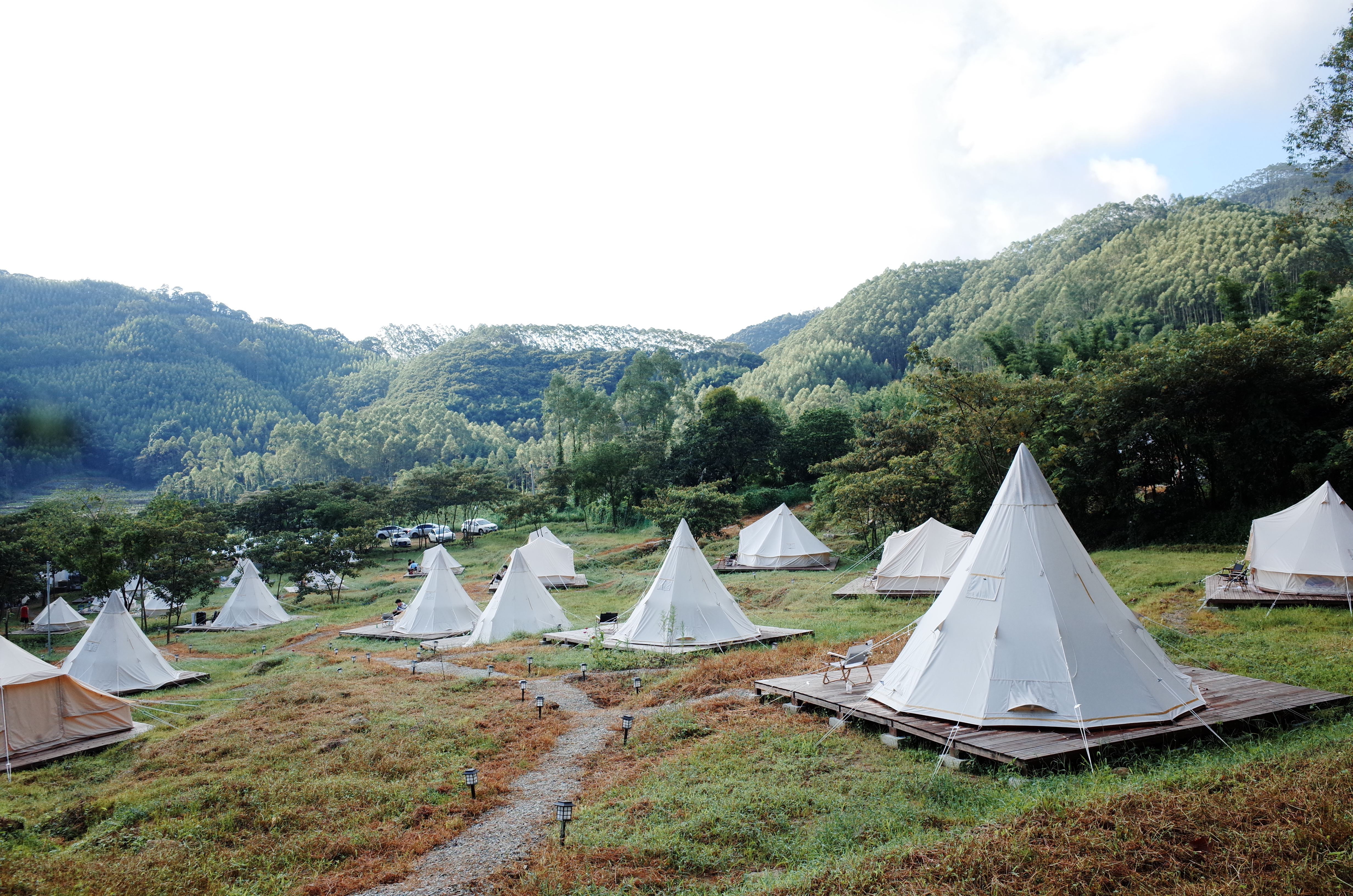 小资的中产幻想，明码标价999元