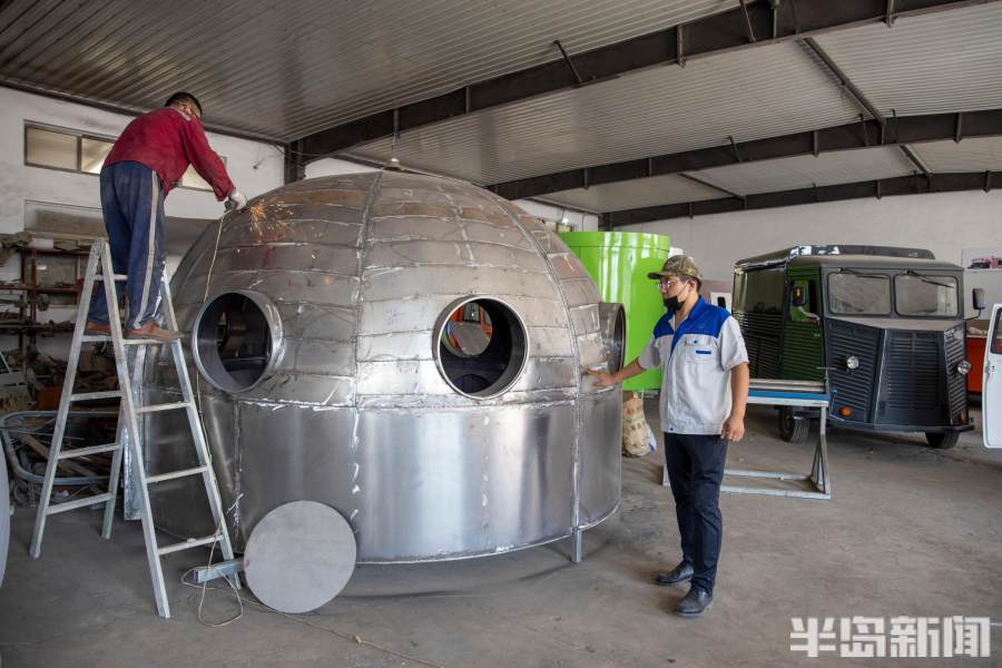 纯“爷”们！一把尺子量全球，青岛有位老爷车复刻大咖，快来围观