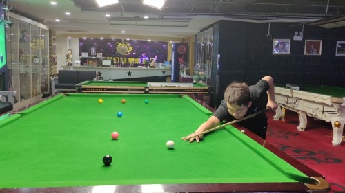 如何成为台球高手突破瓶颈期,如何打赢准度高走位好的台球高手
