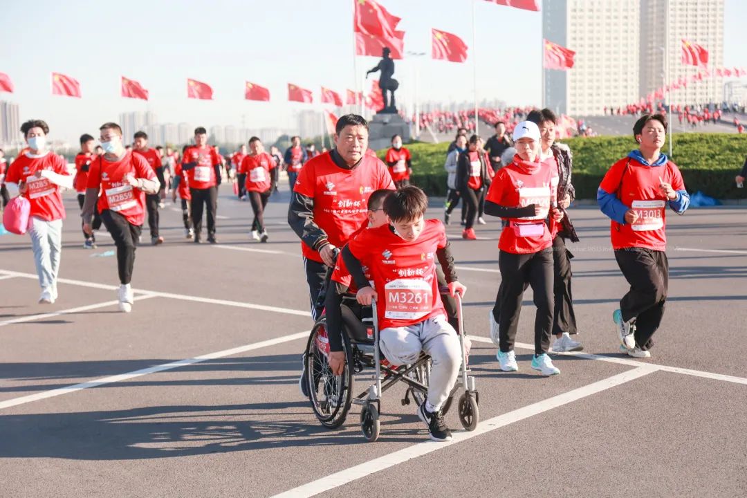 滨州黄河国际马拉松比赛,2019滨州黄河风情带马拉松赛开跑