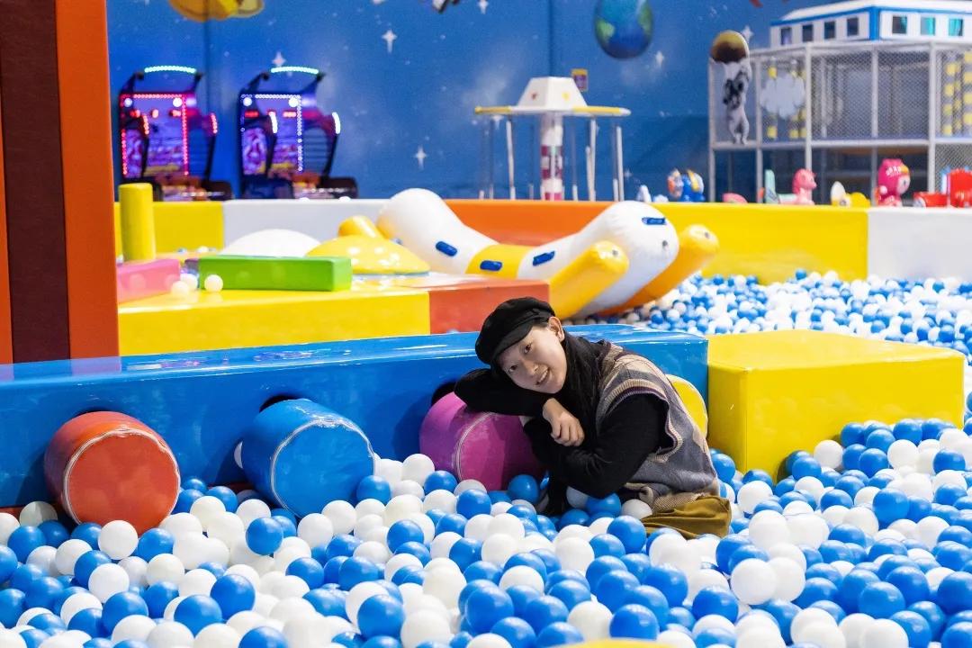 天津蹦床主题公园,天津最大淘气堡室内游乐场